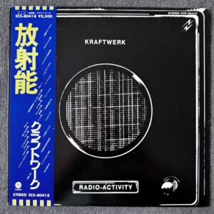 Kraftwerk - Radio-Activity
