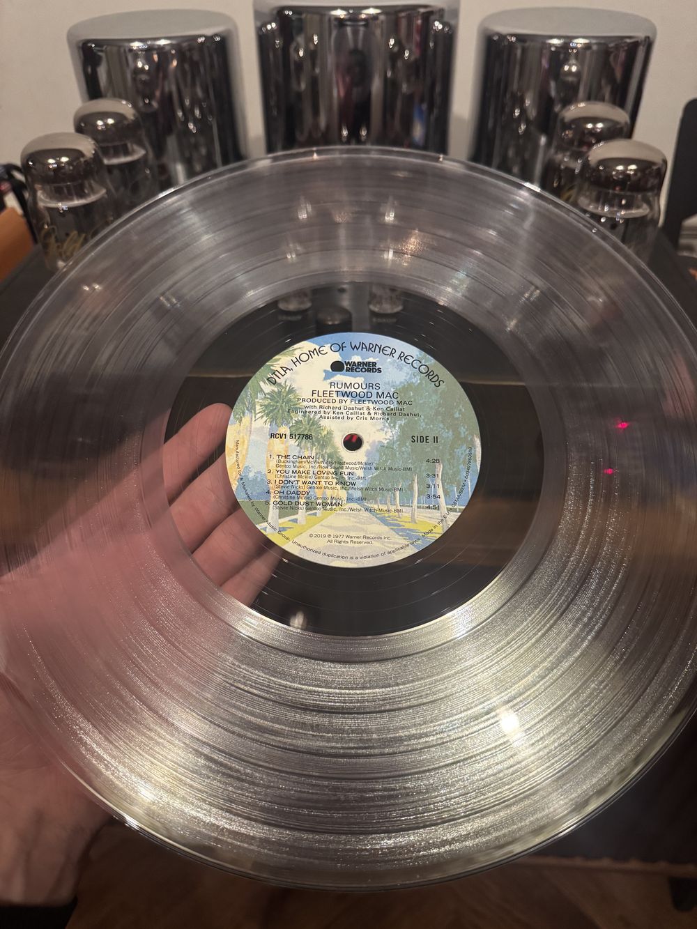 Przezroczyste "Rumours" z 2019 r.